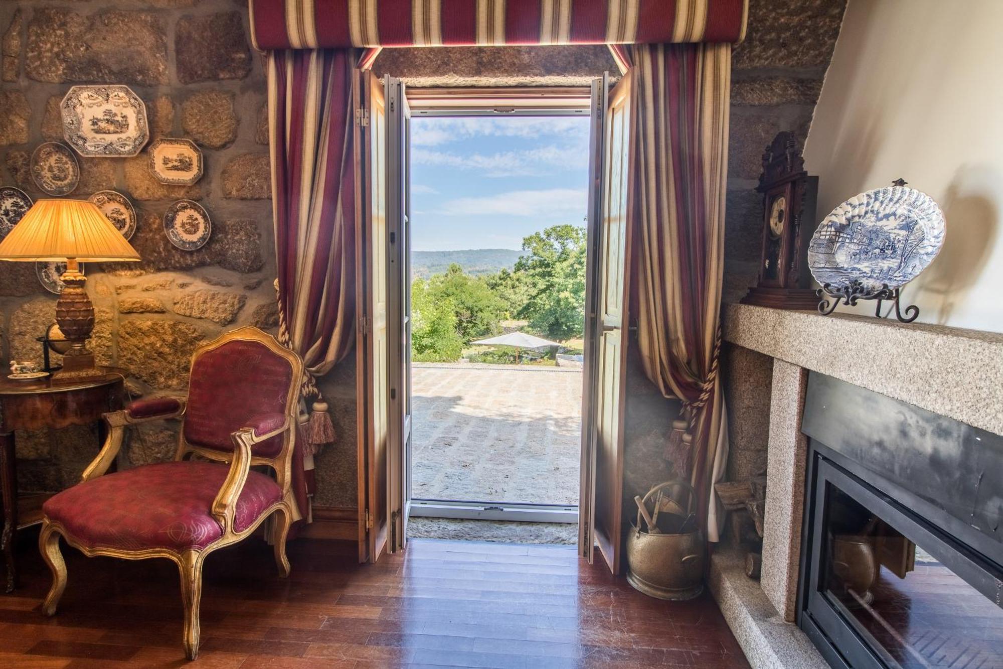 The Fox House - Private Villa & Nature São Pedro do Sul Eksteriør billede